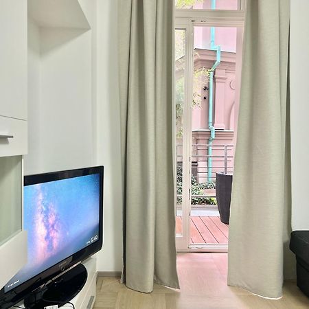 Exclusive Apartment Centrum Прага Екстериор снимка
