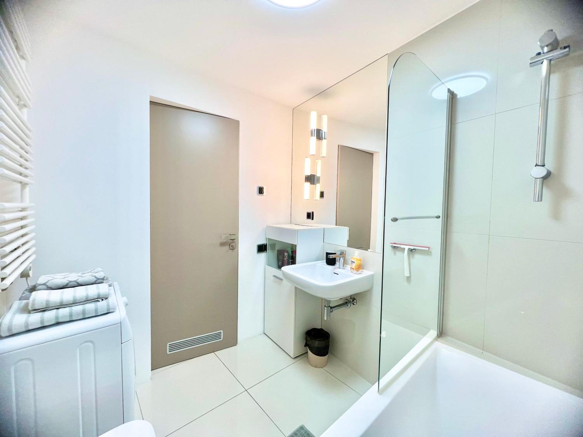 Exclusive Apartment Centrum Прага Екстериор снимка